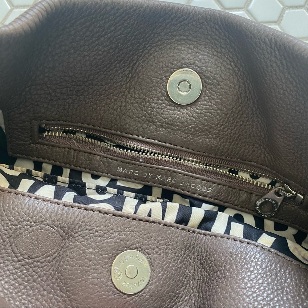 Marc By Marc Jacobs Brown Classic Q Hillier Hobo Womens Shoulder Crossbody - Picture 9 of 9